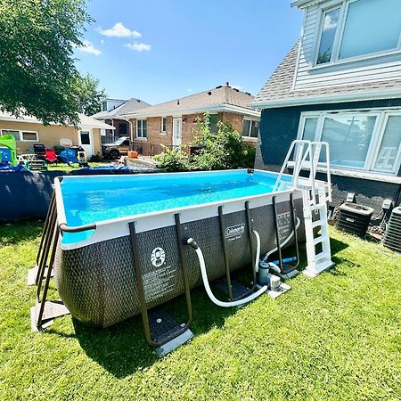 Hamilton Chic Retreat - Comfy Beds - Garden - Pool 아파트 외부 사진
